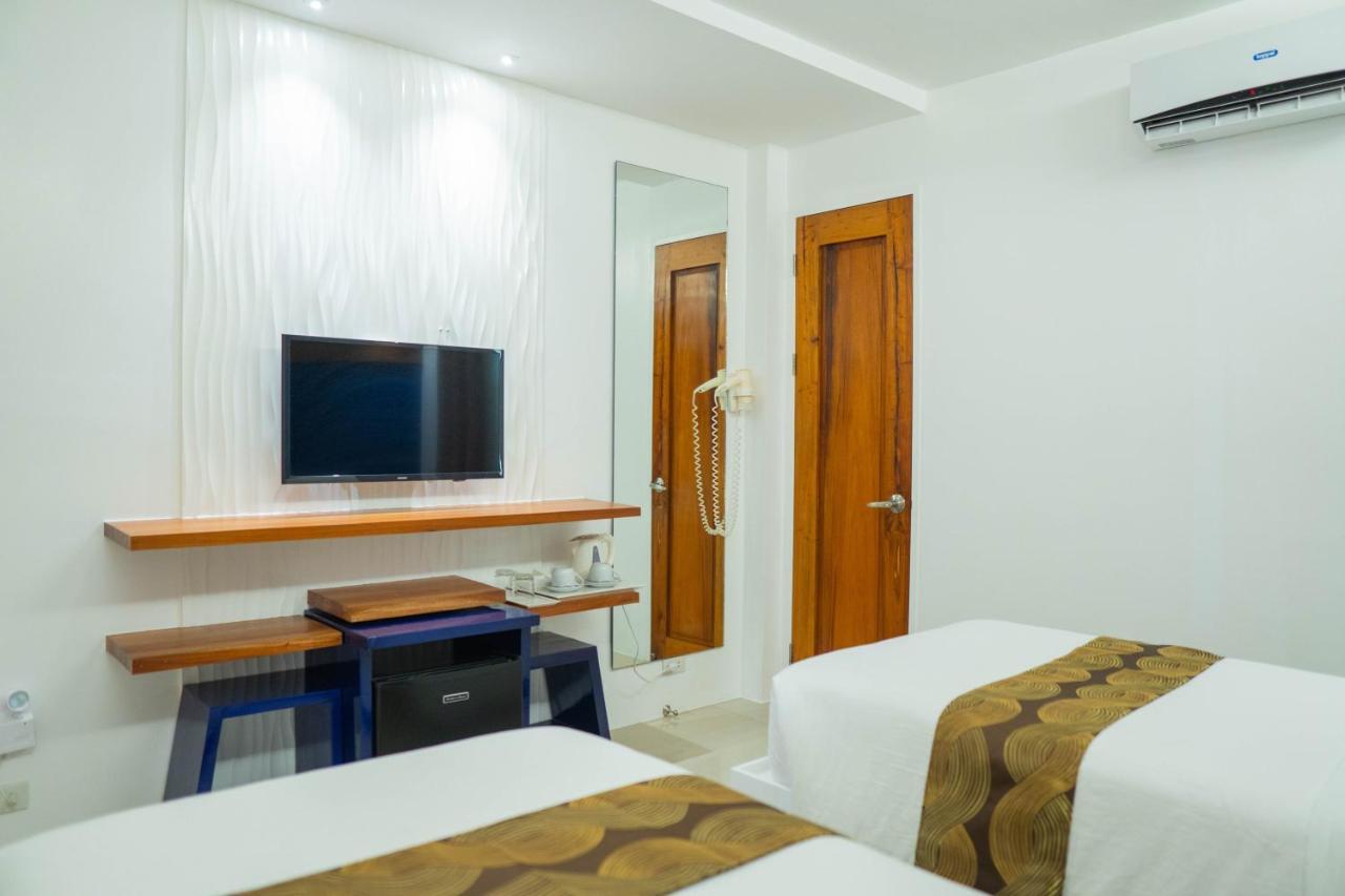 The Paragon Boracay Suites Manoc-Manoc Exterior photo
