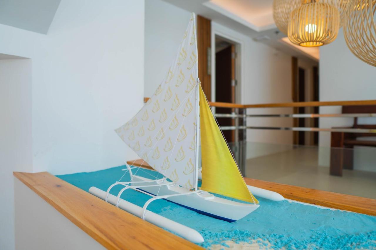 The Paragon Boracay Suites Manoc-Manoc Exterior photo